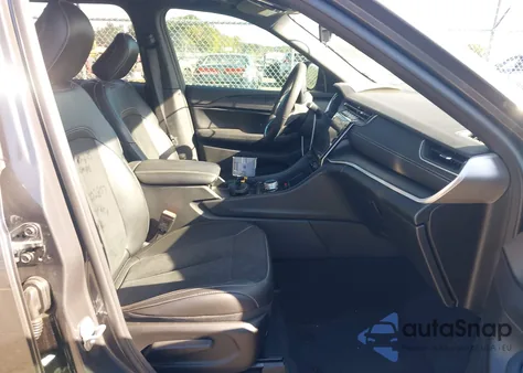 2025 Jeep Grand Cherokee Altitude X 4X4 z USA, uszkodzony, nr VIN 1C4RJHAG2SC302857